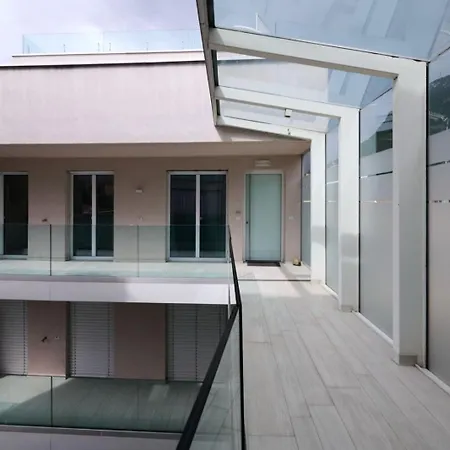 Sweethome Museo - Con Garage Apartment